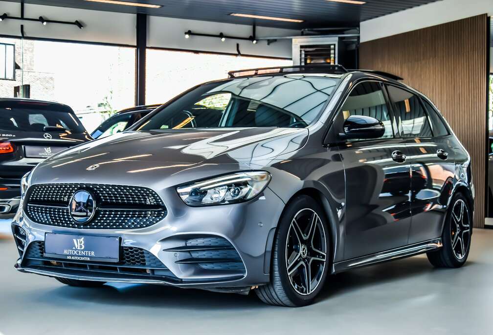 Mercedes-Benz AMG-Line Night Edition 03/2019 - Full Option