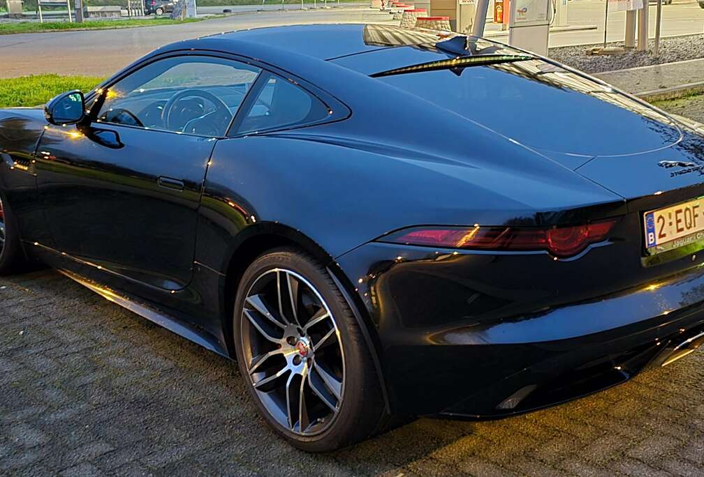 Jaguar F-Type Coupé 2.0 i4 R-Dynamic (EU6.2)