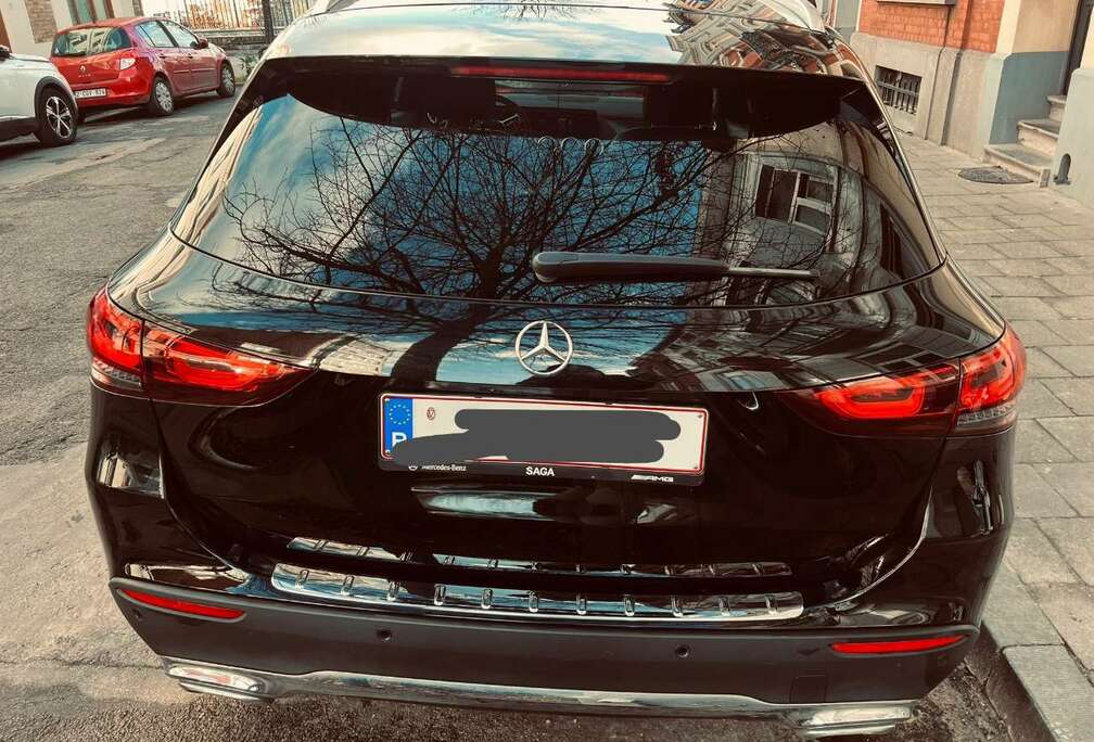 Mercedes-Benz GLA 180 7G-DCT Progressive Advanced