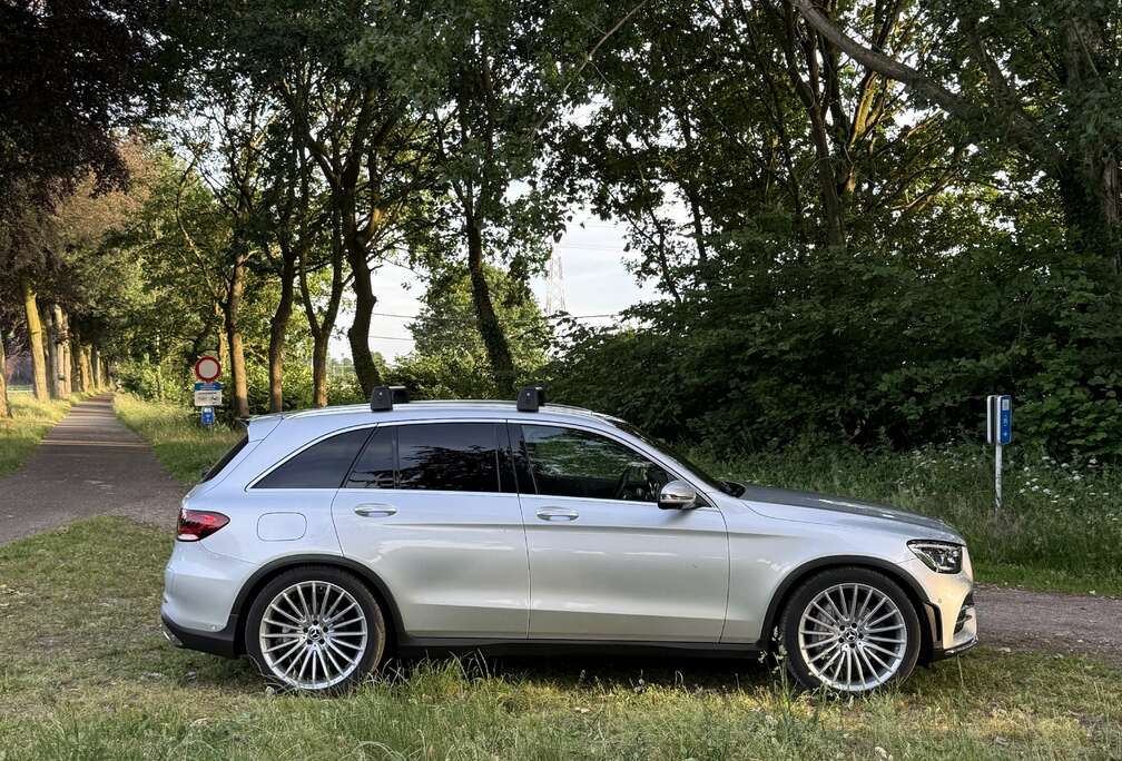 Mercedes-Benz e 4-Matic PHEV