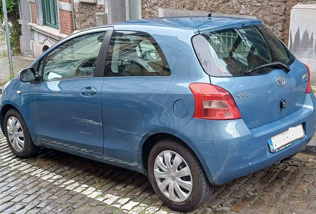 Toyota Yaris 1.3i VVT-i 16v Luna MMT