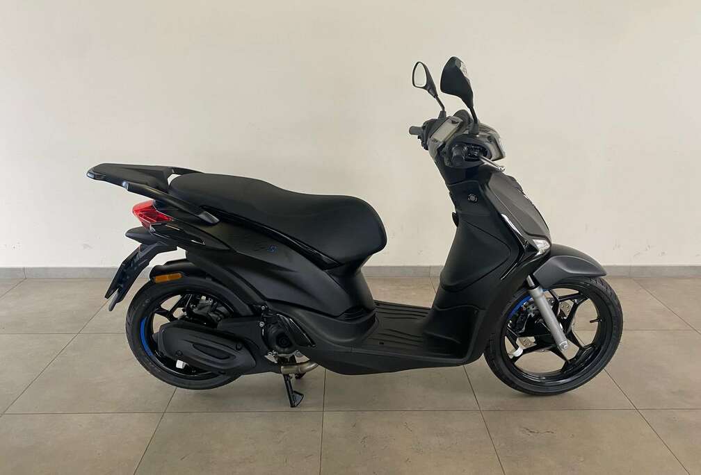 Piaggio S