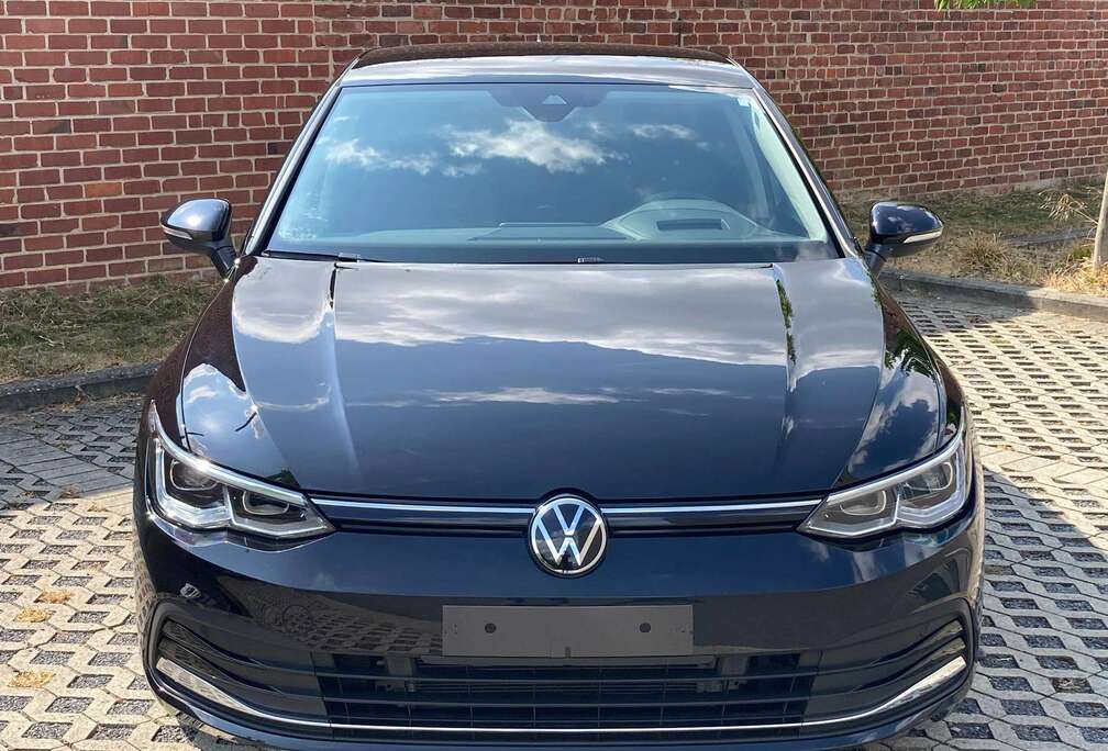Volkswagen VIII 1.5T Active - 2023 - Head-up/Led/Navi/Standverw./Camera/ACC