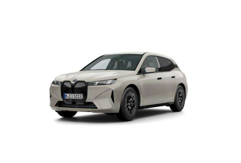 BMW iX xDrive45 | H&K | DRIVE + | ADAPT LED |