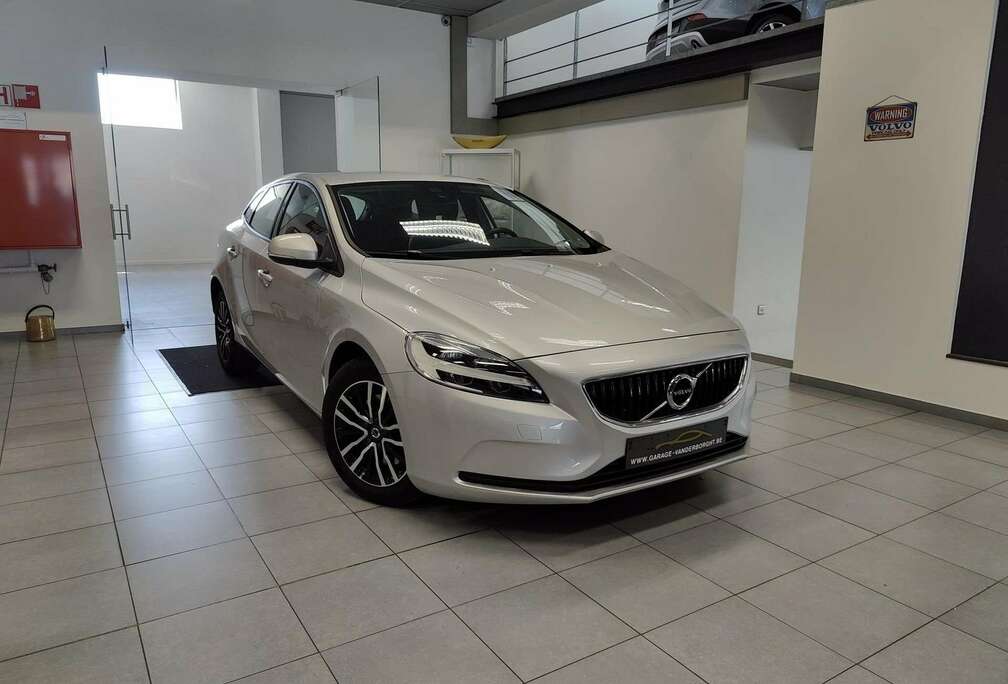 Volvo BLACK EDITION T2 BENZINE