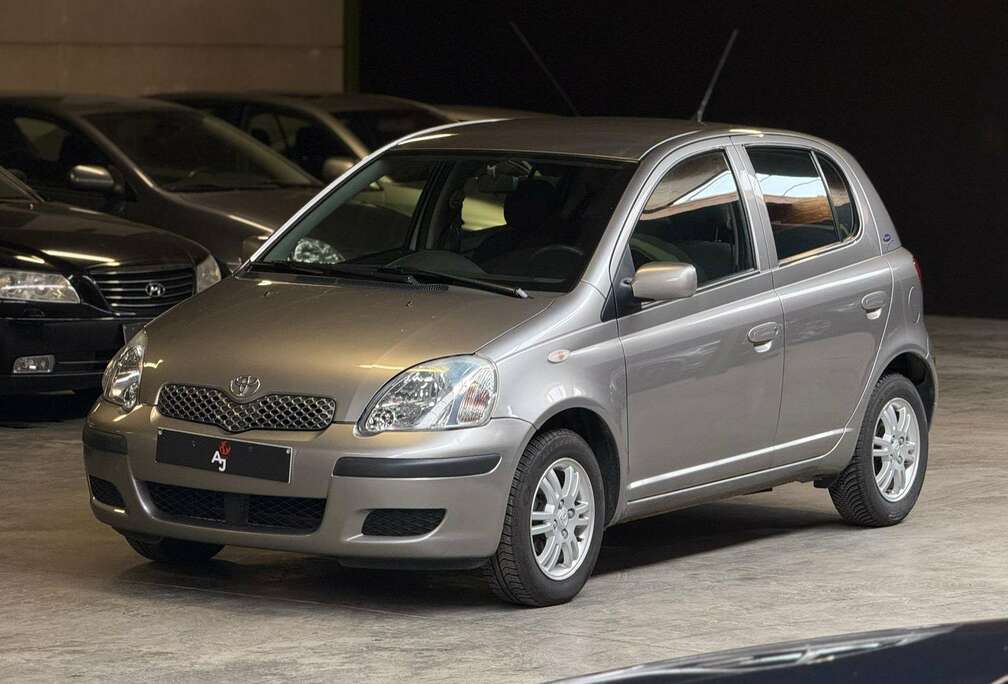 Toyota Yaris 1.0i VVT-i 16v Skynet // GARANTIE