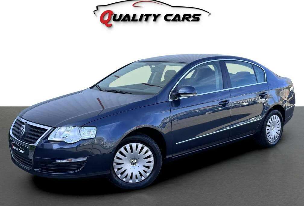 Volkswagen 1.6i  39.000 KM   Navi  CarPlay  Garantie