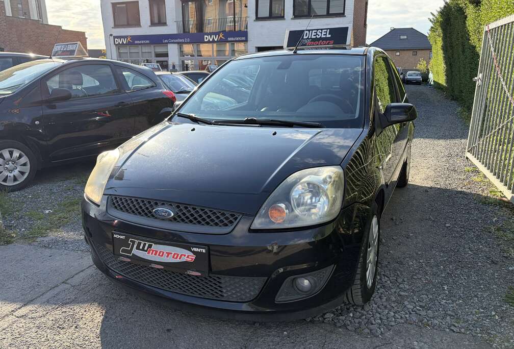 Ford Fiesta 1.4 Turbo TDCi Colorline**GARANTIE**