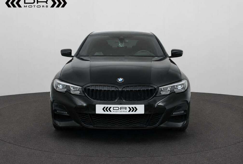 BMW M SPORT - FULL BLACK -VERWARMD STUUR+ZETELS