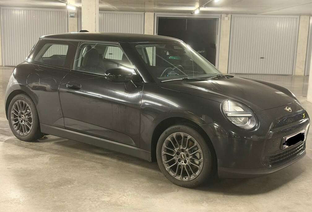 MINI e-Mini 54.2 kWh Cooper SE Cooper SE