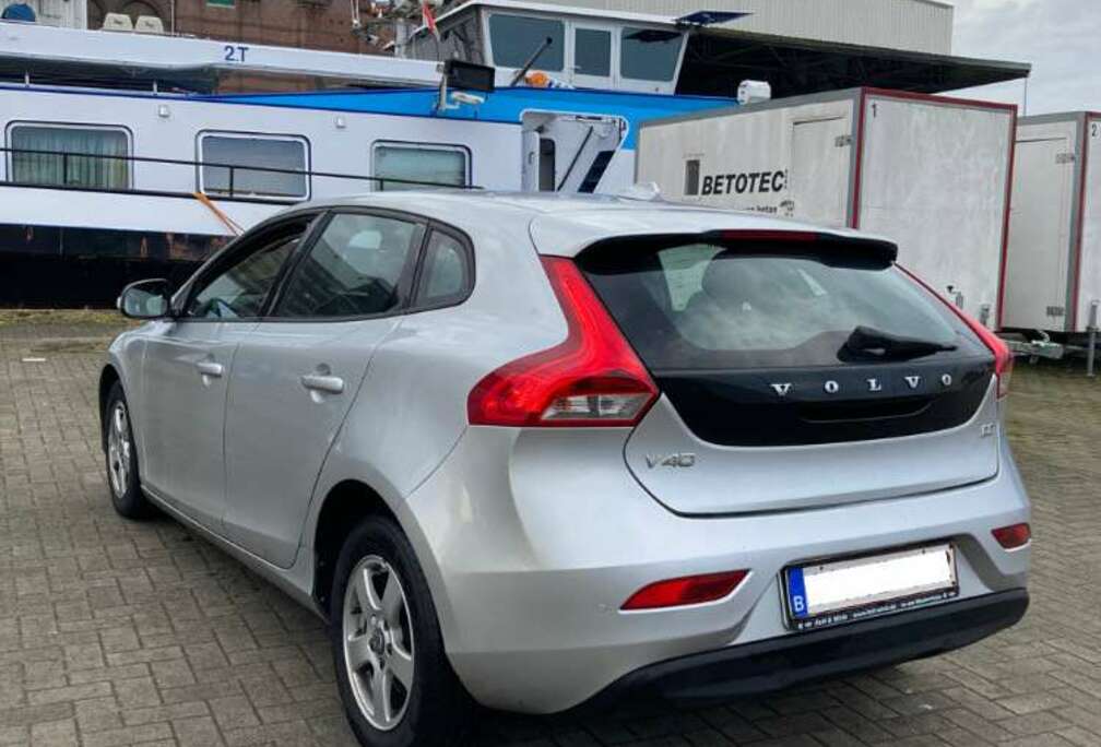 Volvo D2 2.0D 190.000Km 2016 120PK In Uitstekende Staat