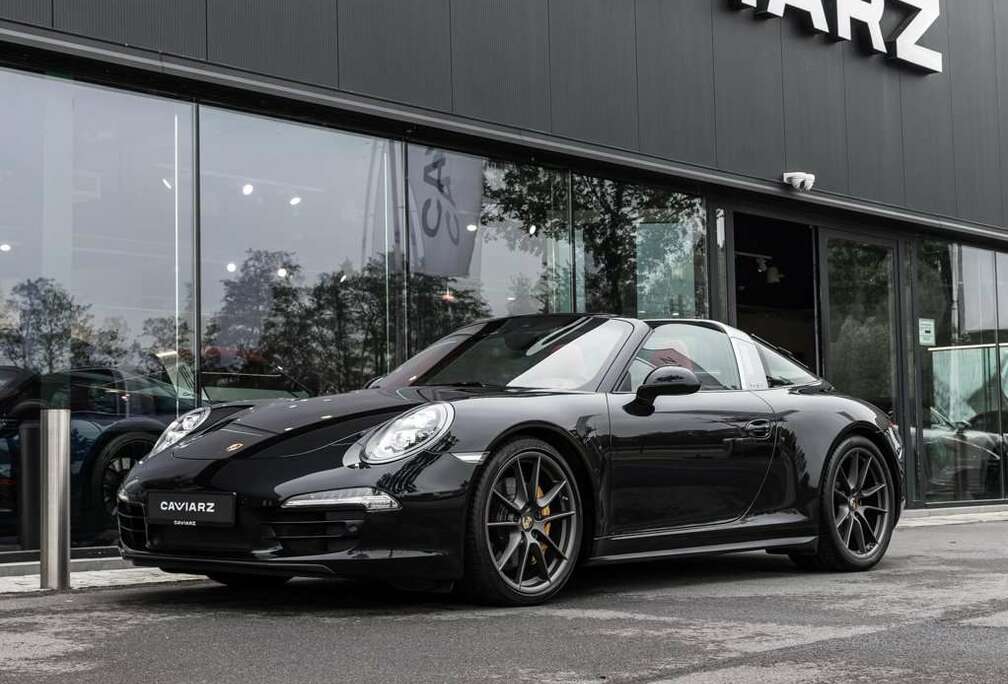 Porsche TARGA 4 MANUAL/CHRONO/CERAMIC/PTV/PDLS+/KUIPST./..