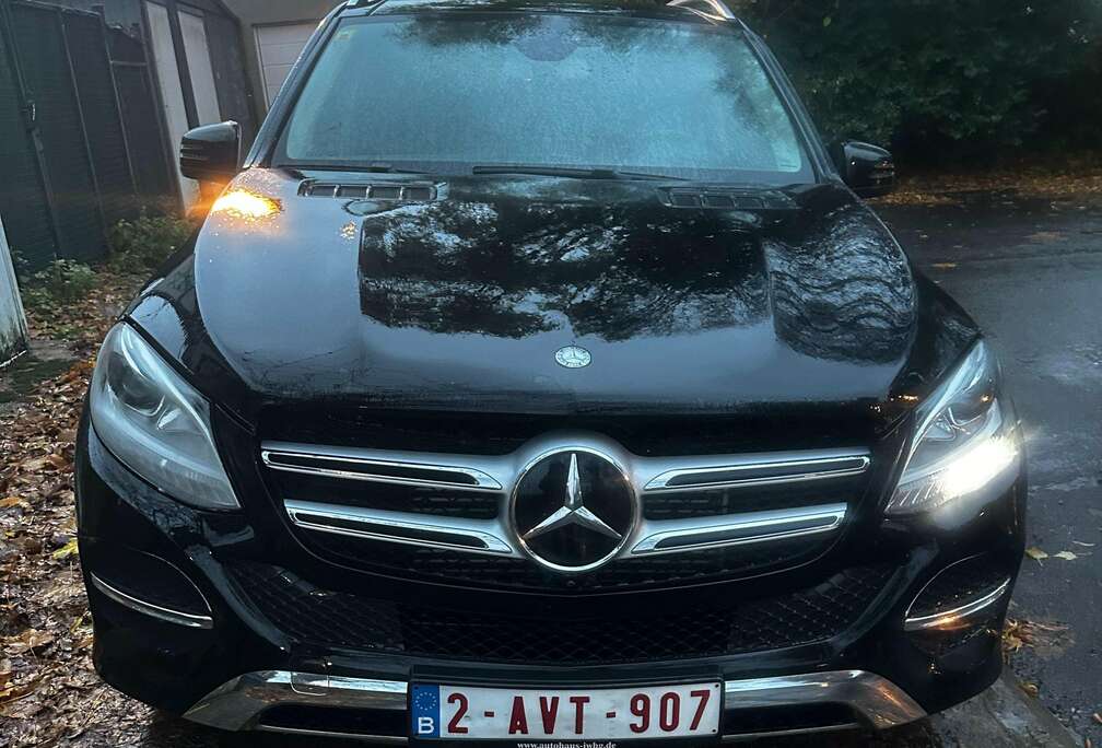 Mercedes-Benz GLE 250 d 4-Matic  9 G Distronic AMG