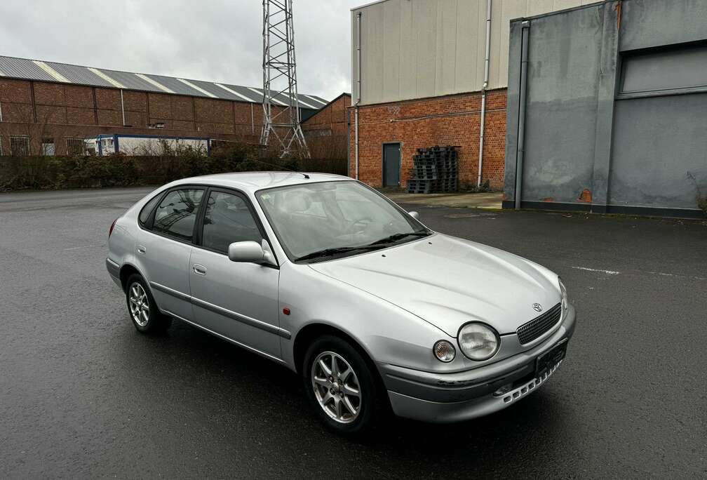 Toyota 1.3i AIRCO JANTE ALUMINIUM BENOT 16