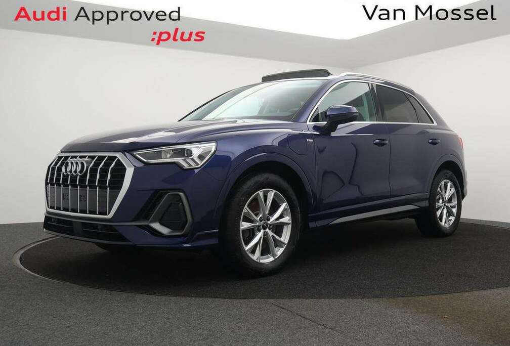 Audi PHEV Audi Q3 S line 45TFSIe PHEV 245PK *PANO DAK*NAVI*APP CONNECT*ZETELVERWARMING*CRUISE*PDC*DIGITAL DASHBOARD*...