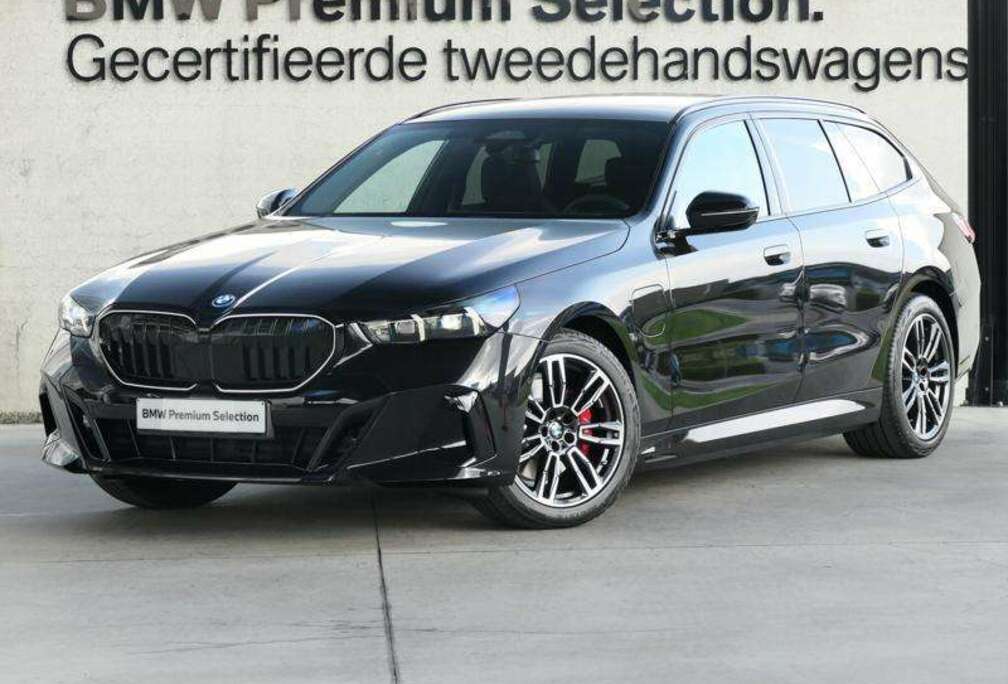 BMW 530e Touring M Sport PRO  TOWB  PANO