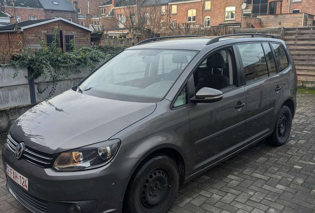 Volkswagen Touran 1.6 CR TDi Highline