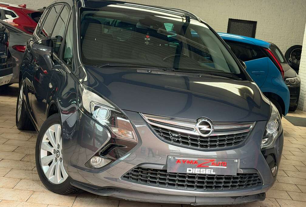 Opel 1.6 CDTi  *** 5 PLACES ***