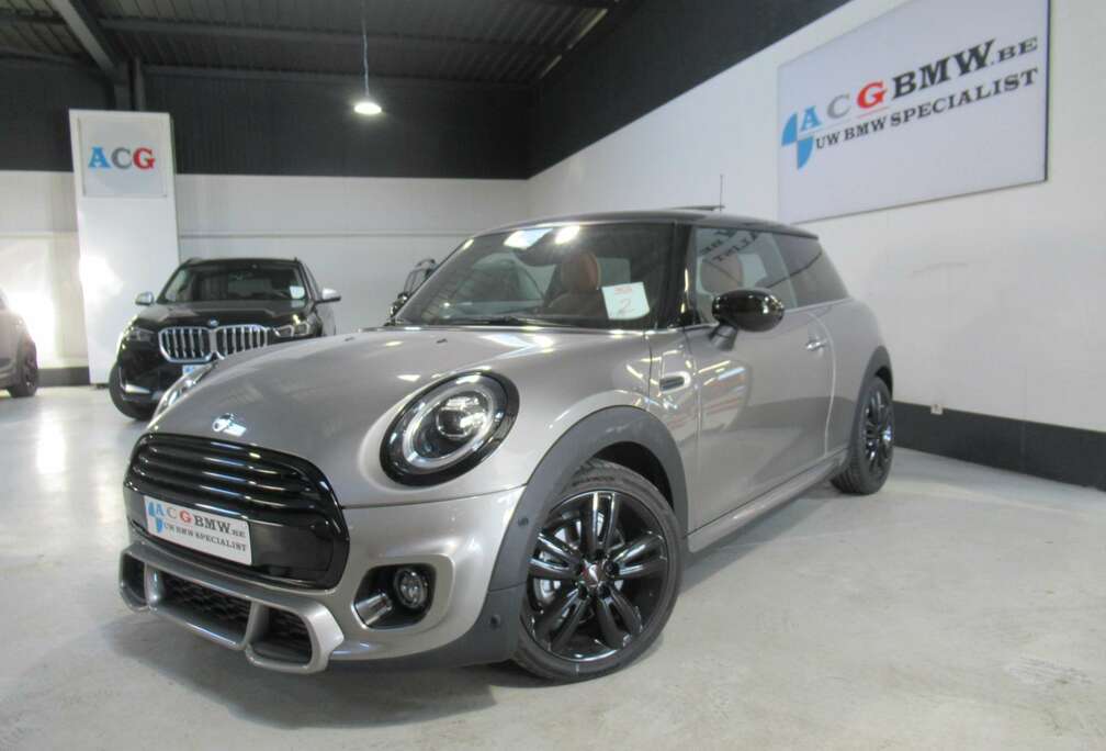 MINI JOHN COOPER WORKS uitvoering Panoramisch Dak Camera PDC Automaat Black Line Carplay Navi LED 1e eigenaar Volledige Histor