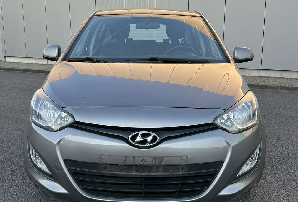 Hyundai 1.2i Lounge