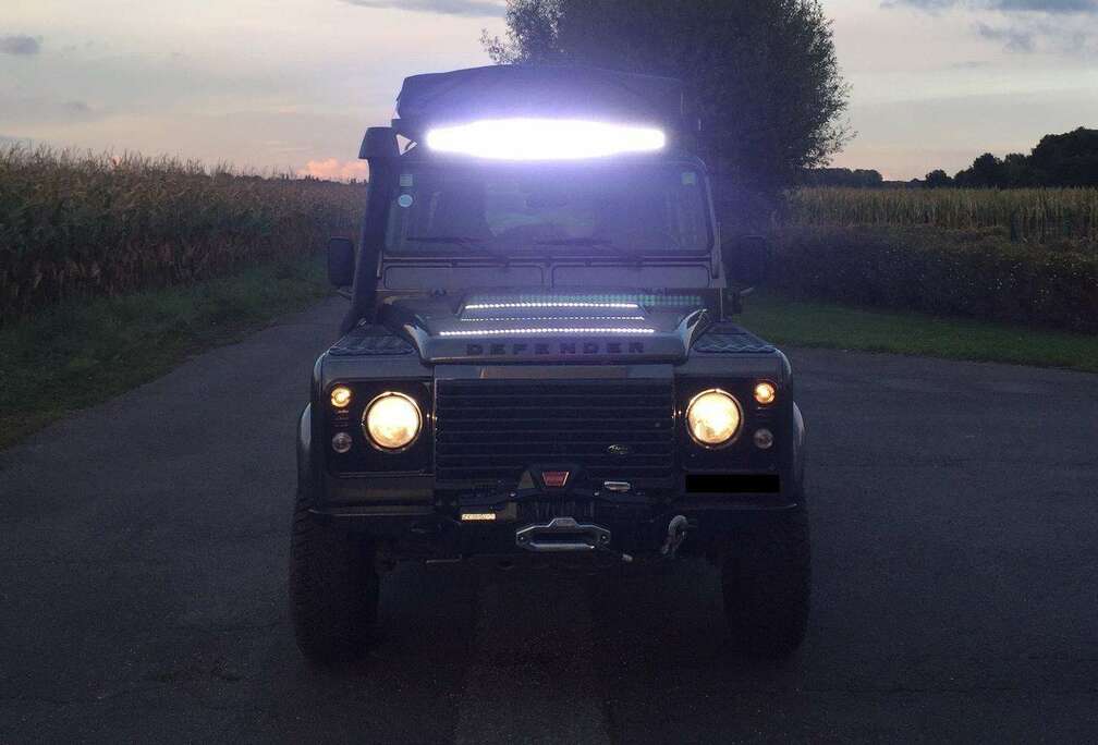 Land Rover Defender 90 DPF Station Wagon SE