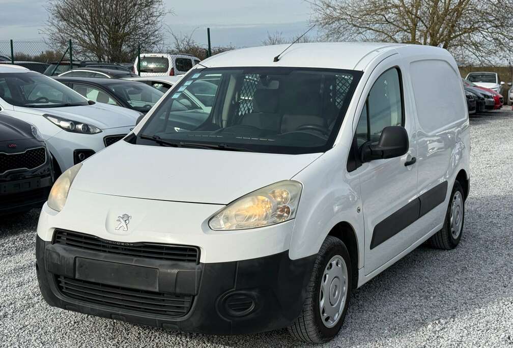 Peugeot 1.6 HDi L2H1 Confort 121