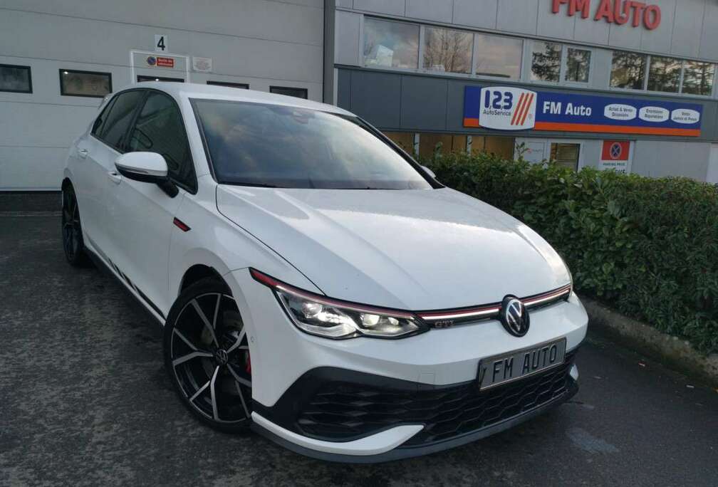 Volkswagen GTI CLUBSPORT 2.0 DSG 300 H/K HEAD UP
