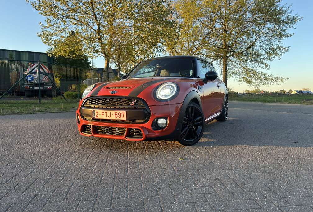 MINI JCW / FULL OPTION / CarPlay / Adaptive Cruise
