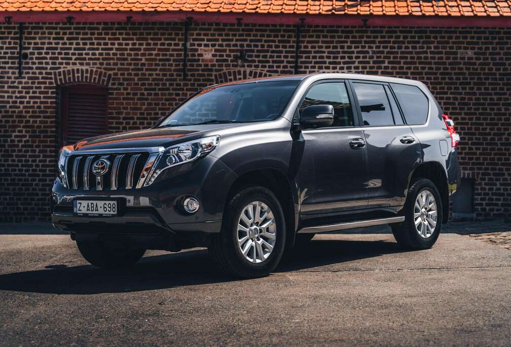 Toyota PREMIUM 2.8D-4D