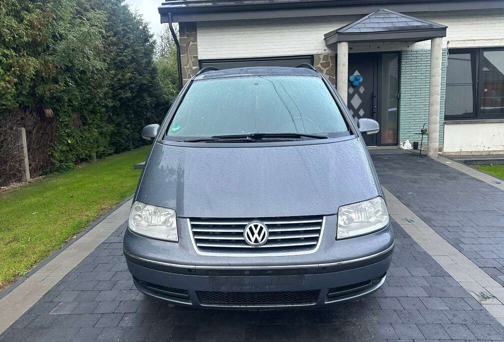 Volkswagen Sharan 1.9 TDi Executive