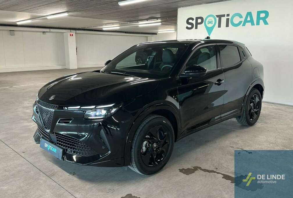 Alfa Romeo 1.2 Hybrid 145 eDCT6 Ibrida Q4 Ti