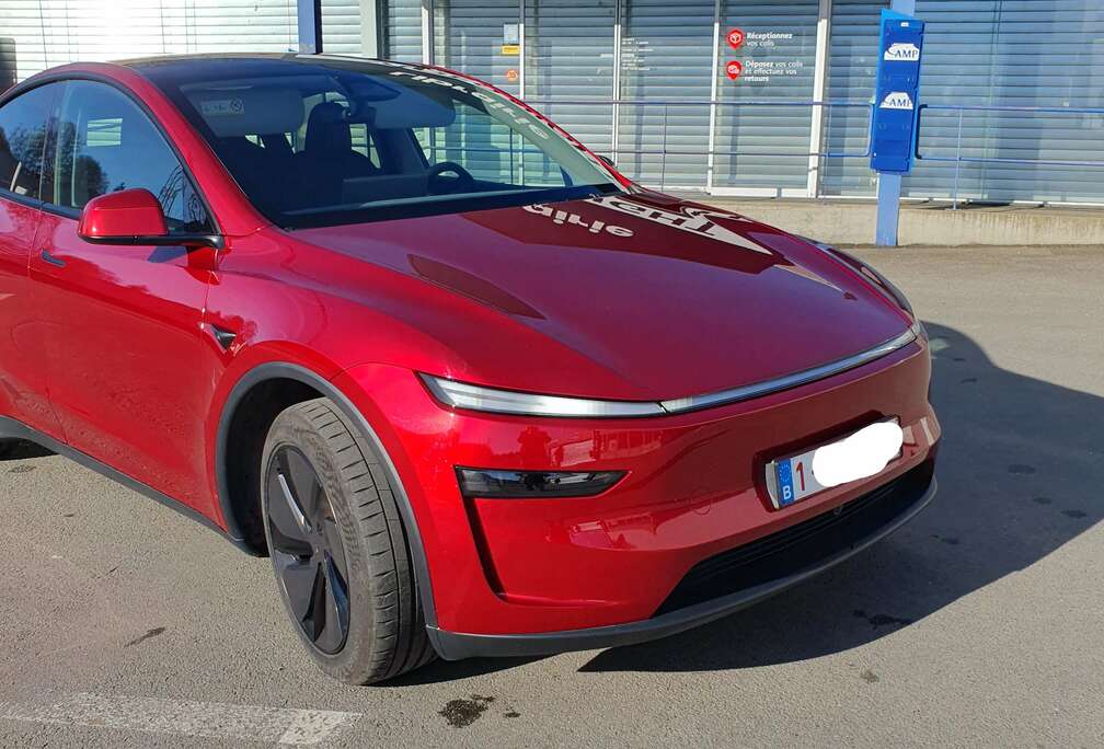 Tesla Model Y 83.1 kWh Long Range AWD