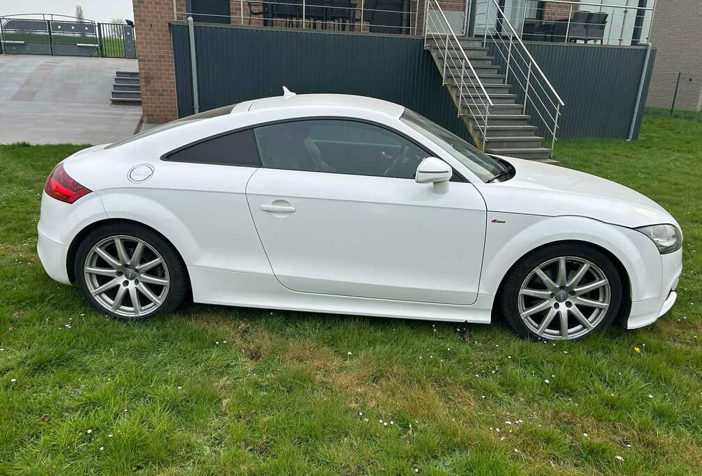 Audi TT Coupé 2.0 TDi Quattro S line DPF S tronic