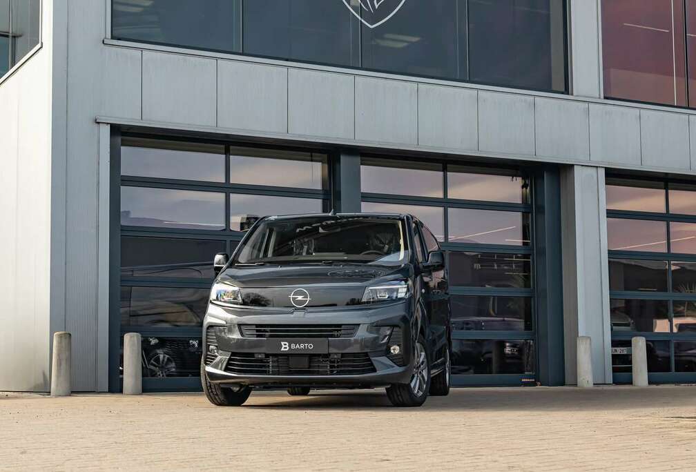 Opel 180 PK / 5 zit / LEDER/ LED / Massage / Surroun...