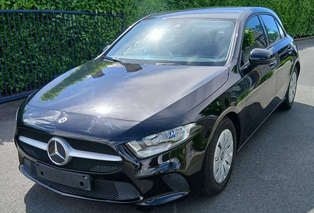 Mercedes-Benz A180   1.3 BENZINE 12/2021   59.000LM