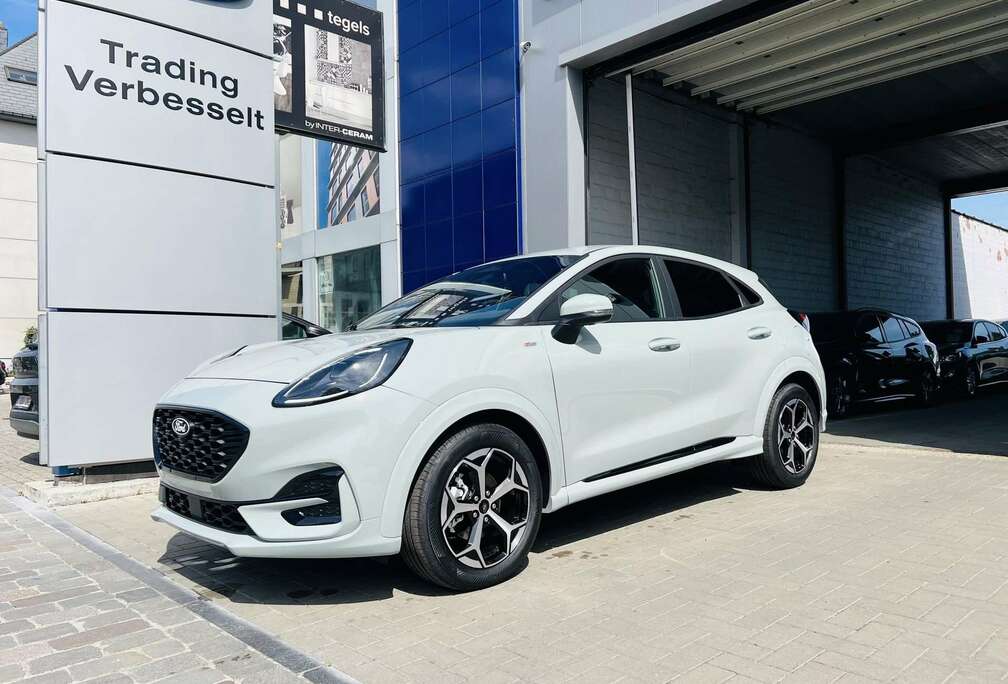 Ford 1.0i Ecoboost MHEV / ST Line / Winter + Comfort Pack / Camera