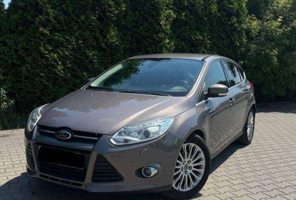 Ford Focus 1.4i SE 16v Ambiente