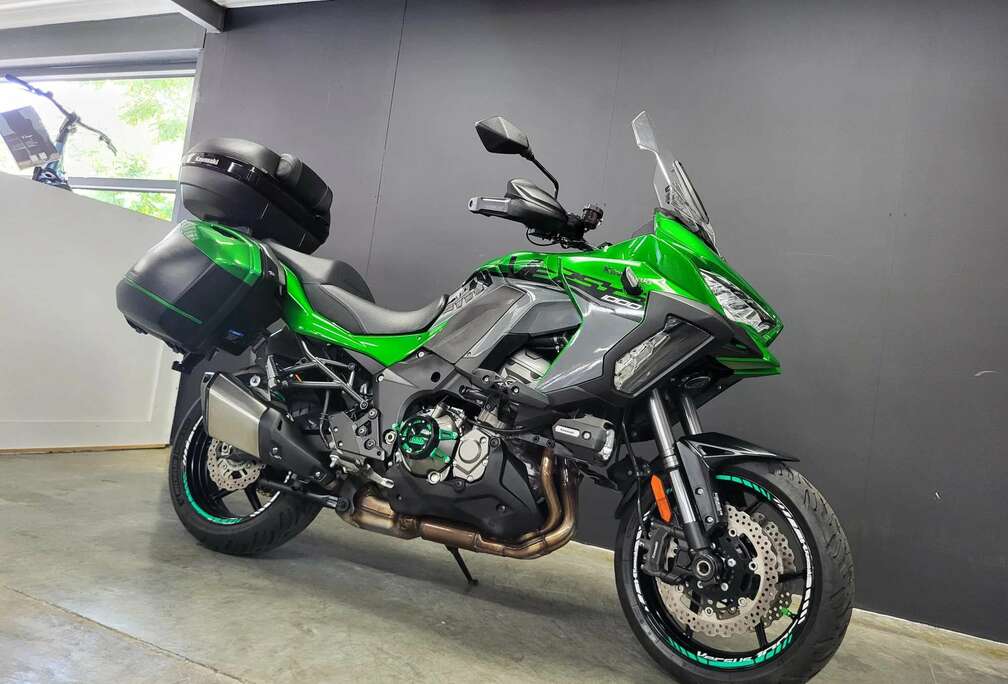SE GT vlaggenschip toermoto van Kawasaki