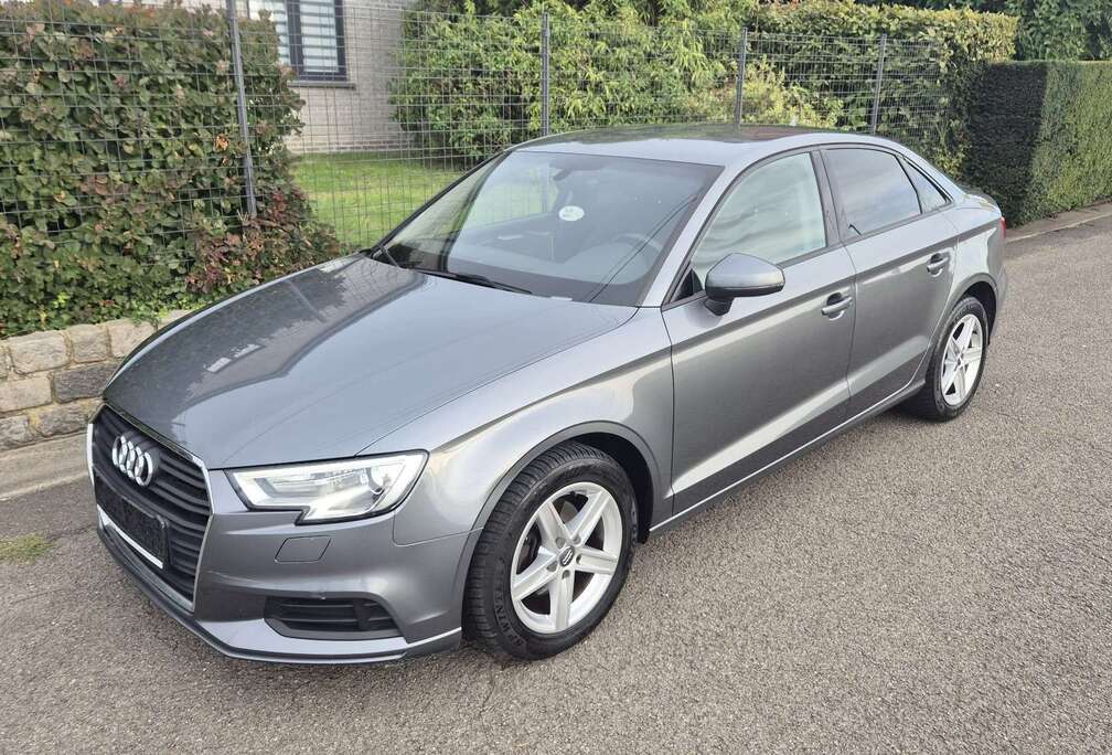 Audi Berline 1.6 81kw//FaceLift//Euro6b/2017/GPS/Xenon