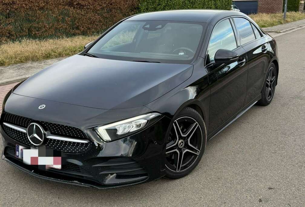 Mercedes-Benz Pack AMG Full Option sauf le toit moteur 2.0