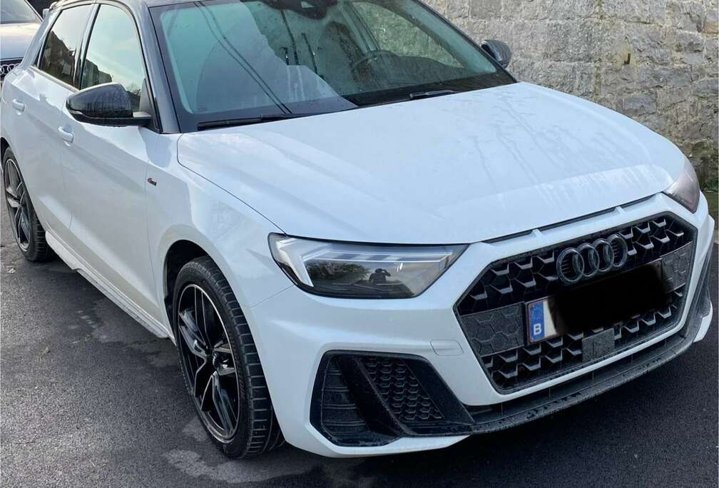 Audi Audi A1 Sportback / SLINE / 25 TFSI