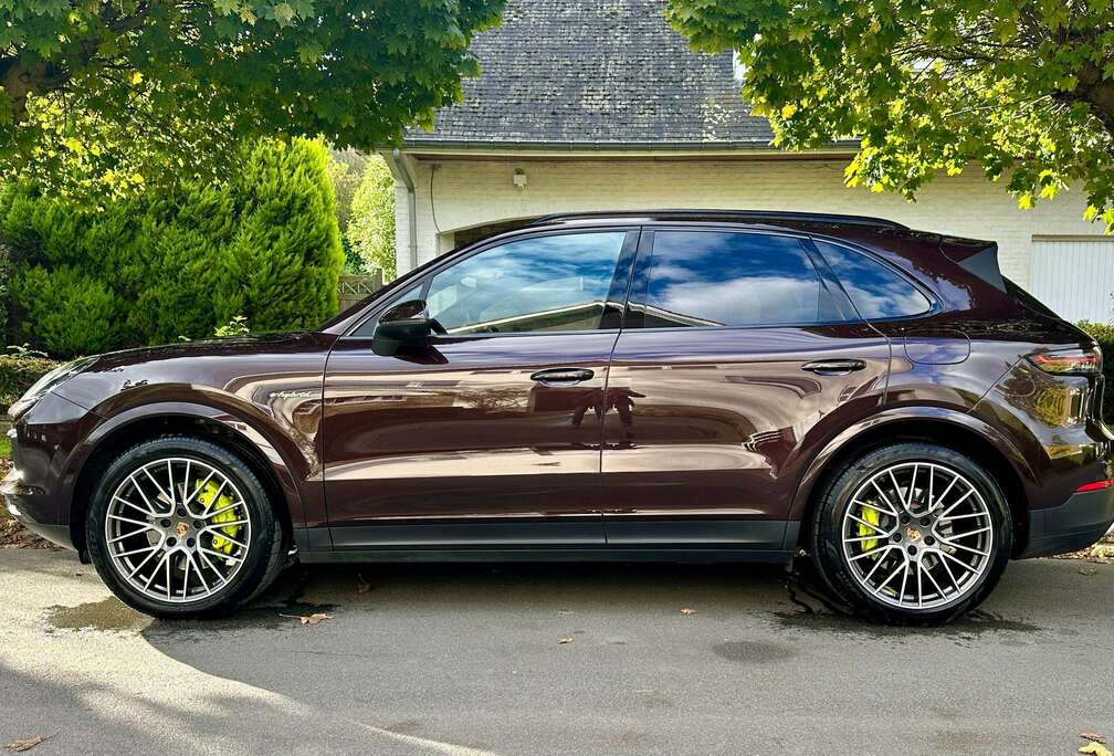 Porsche Cayenne 3.0i V6 PHEV Tiptronic S