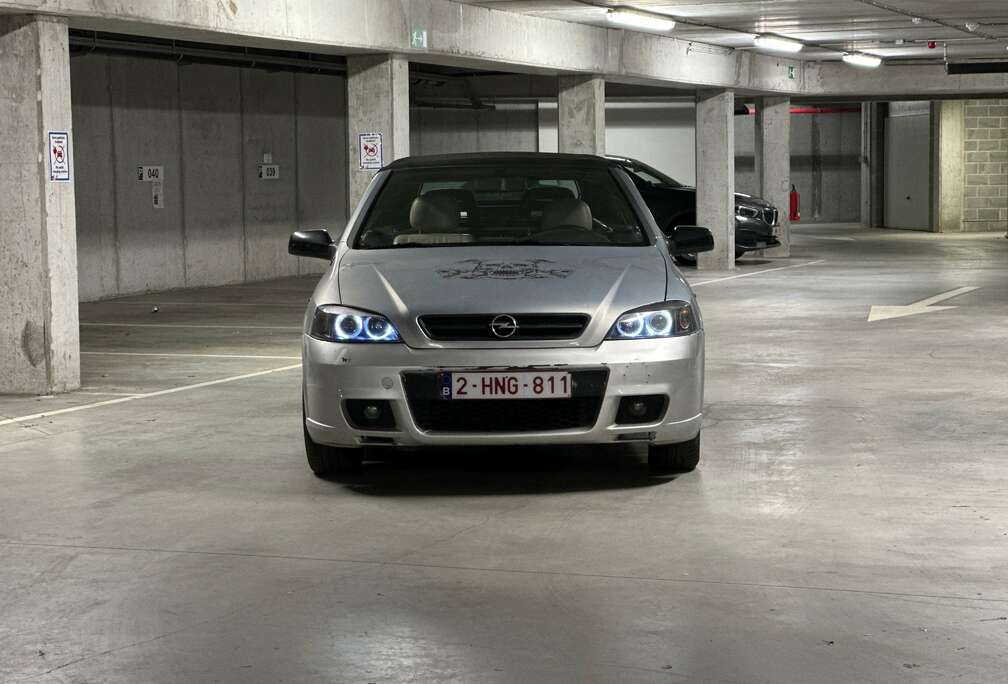 Opel 1.8i XE 16v Bertone Anniversary Edition