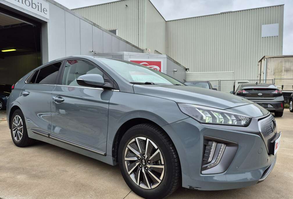 Hyundai ELECTRIC // SHINE // 76.582 KM //
