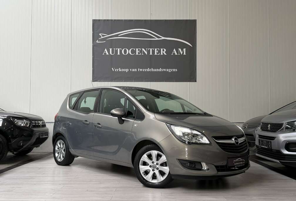 Opel 1.4 Turbo Enjoy 49.000 KM ** CRUISE ** LED ** PDC