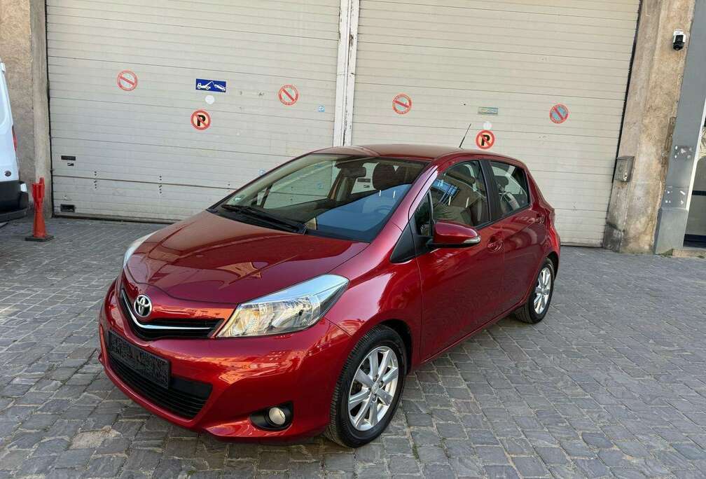 Toyota 1.3i VVT-i AIRCO JANTE ALU CAMAERA DE RECUL