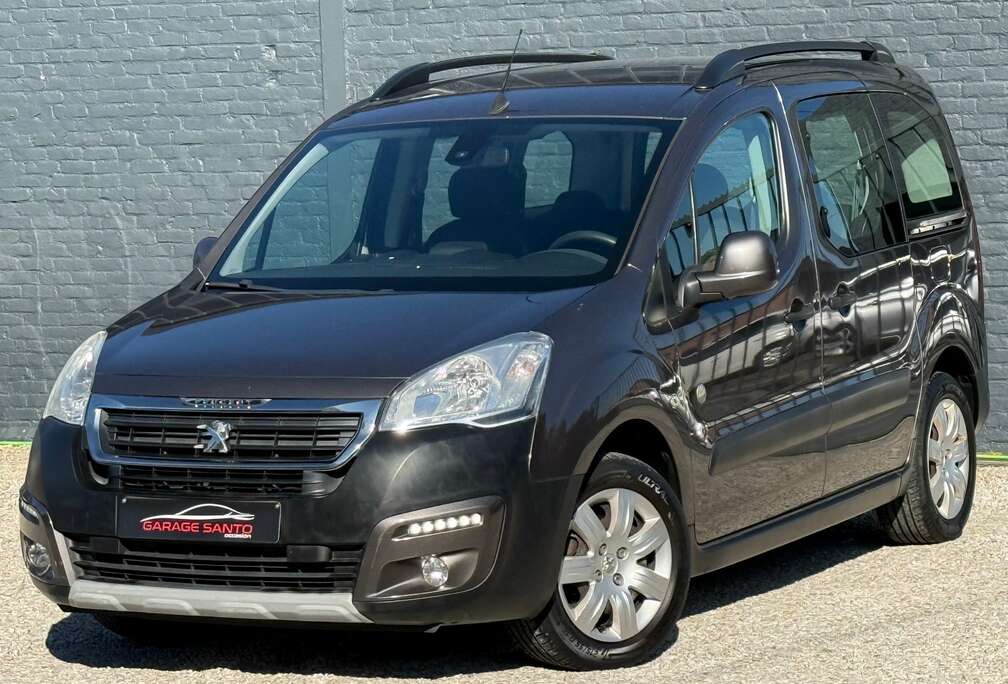 Peugeot ! RÉSERVÉE ! RÉSERVÉE ! RÉSERVÉE !