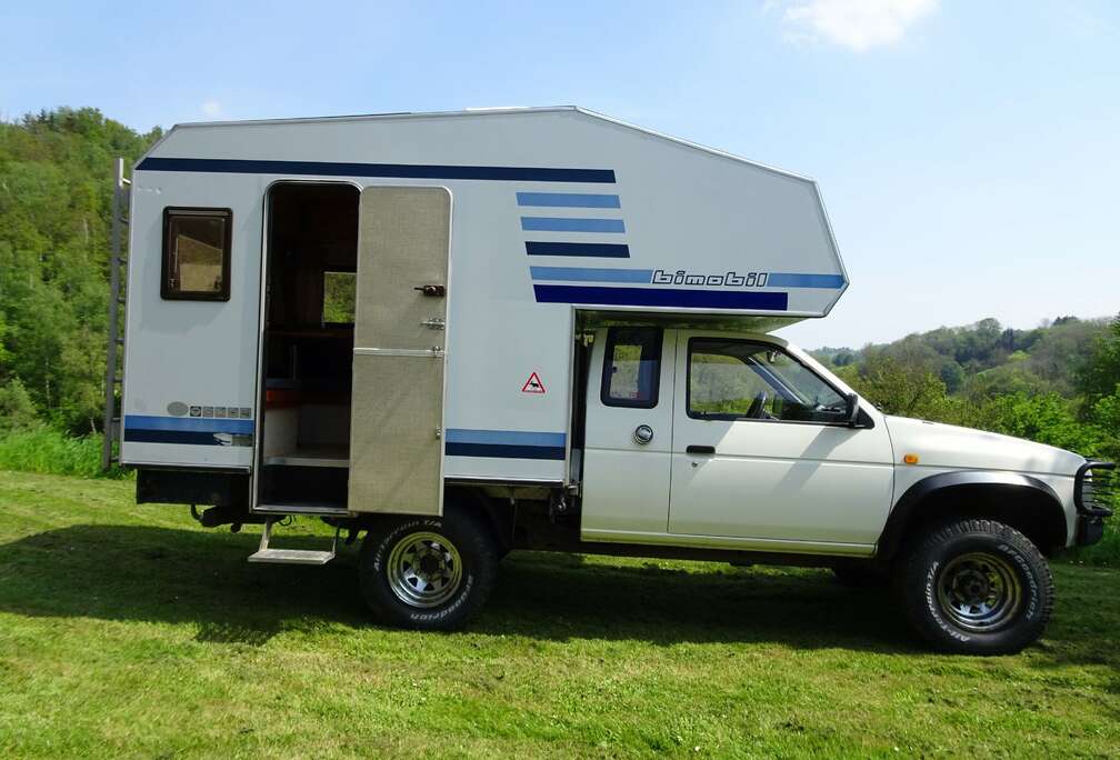 Nissan D21