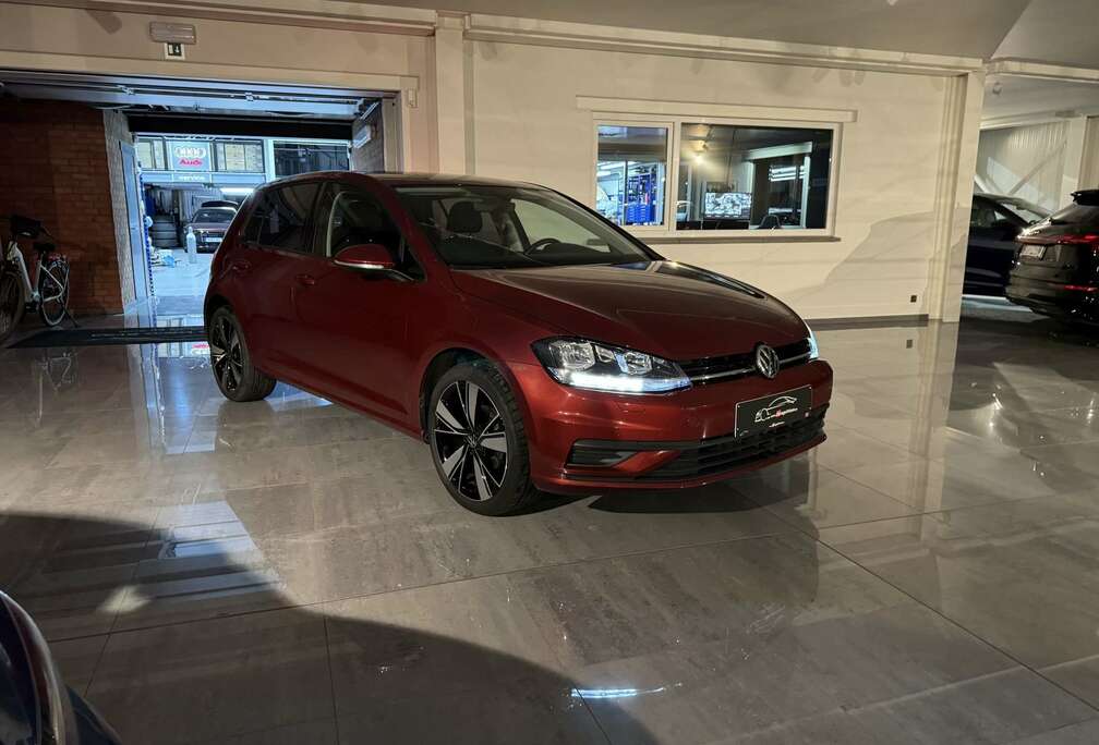 Volkswagen 1.0 TSI SPORTLINE 116PK * CAR PLAY * NAVI * CAMERA