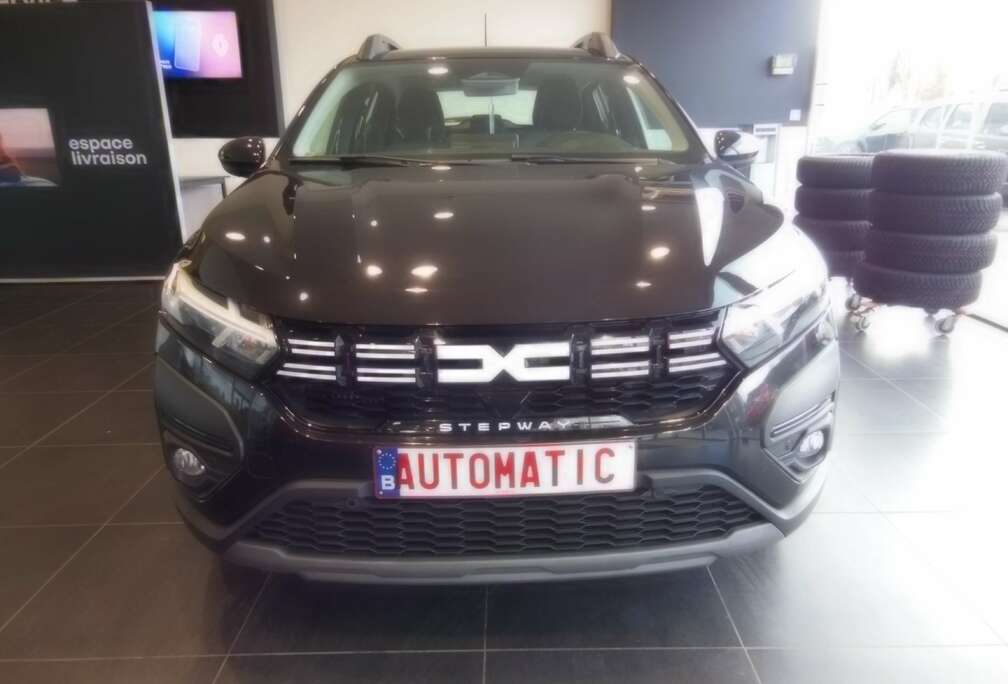 Dacia Sandero Stepway 1.0 TCe Expression CVT